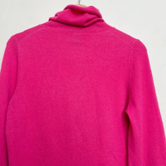 Prive Cashmere Womens Medium Key Hole Ruched Neck Fuchsia Sweater - Picture 11 of 13